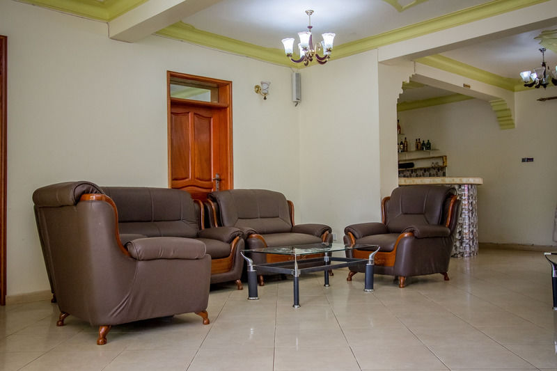 Heras Country Resort Kabale Ngoại thất bức ảnh