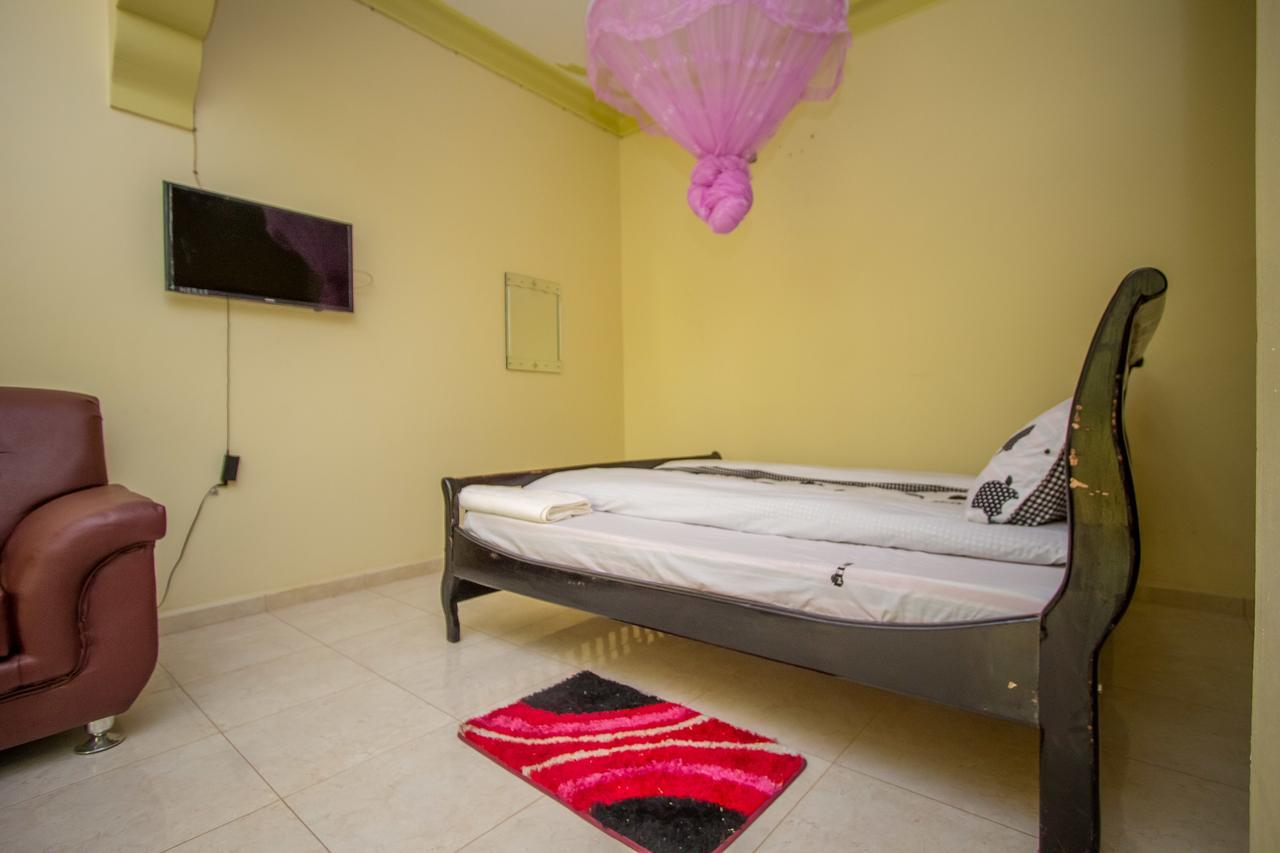 Heras Country Resort Kabale Ngoại thất bức ảnh