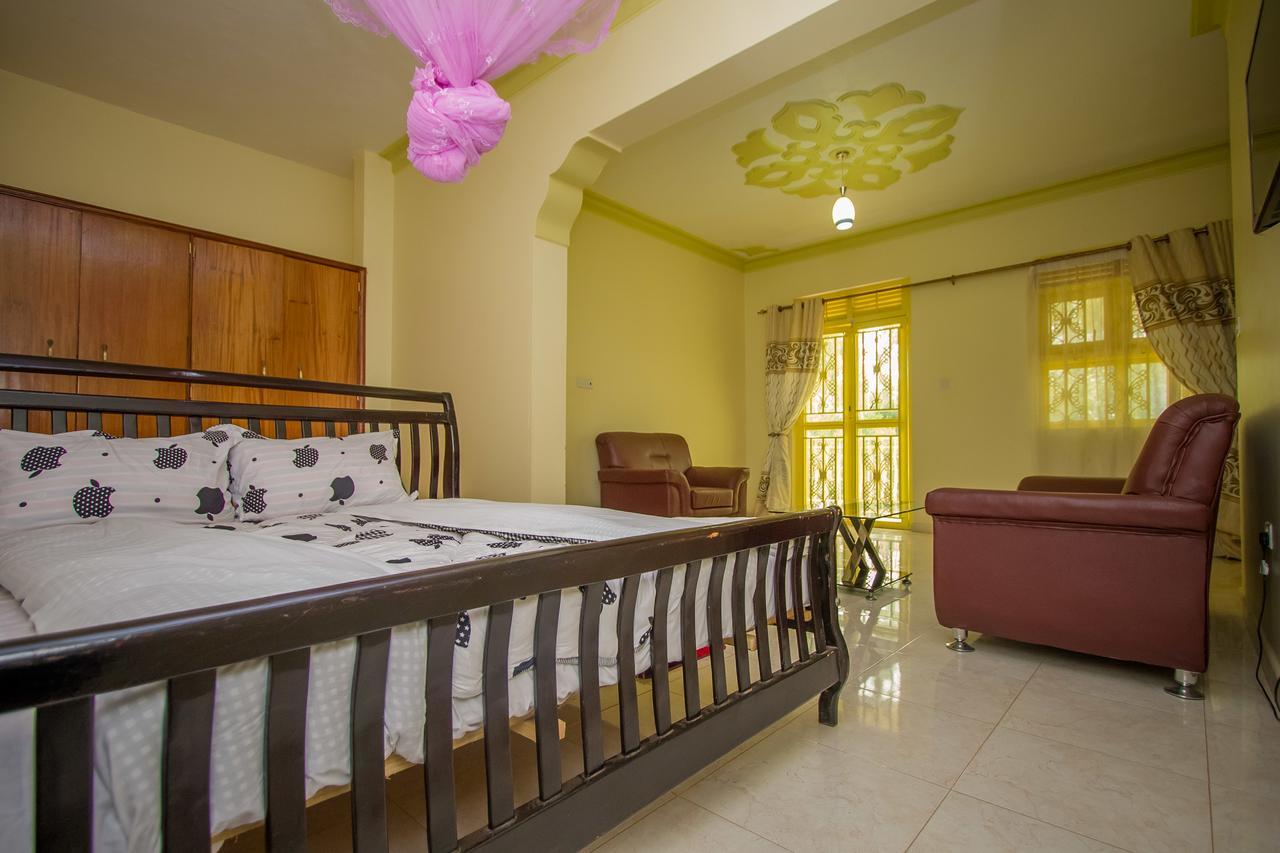 Heras Country Resort Kabale Ngoại thất bức ảnh