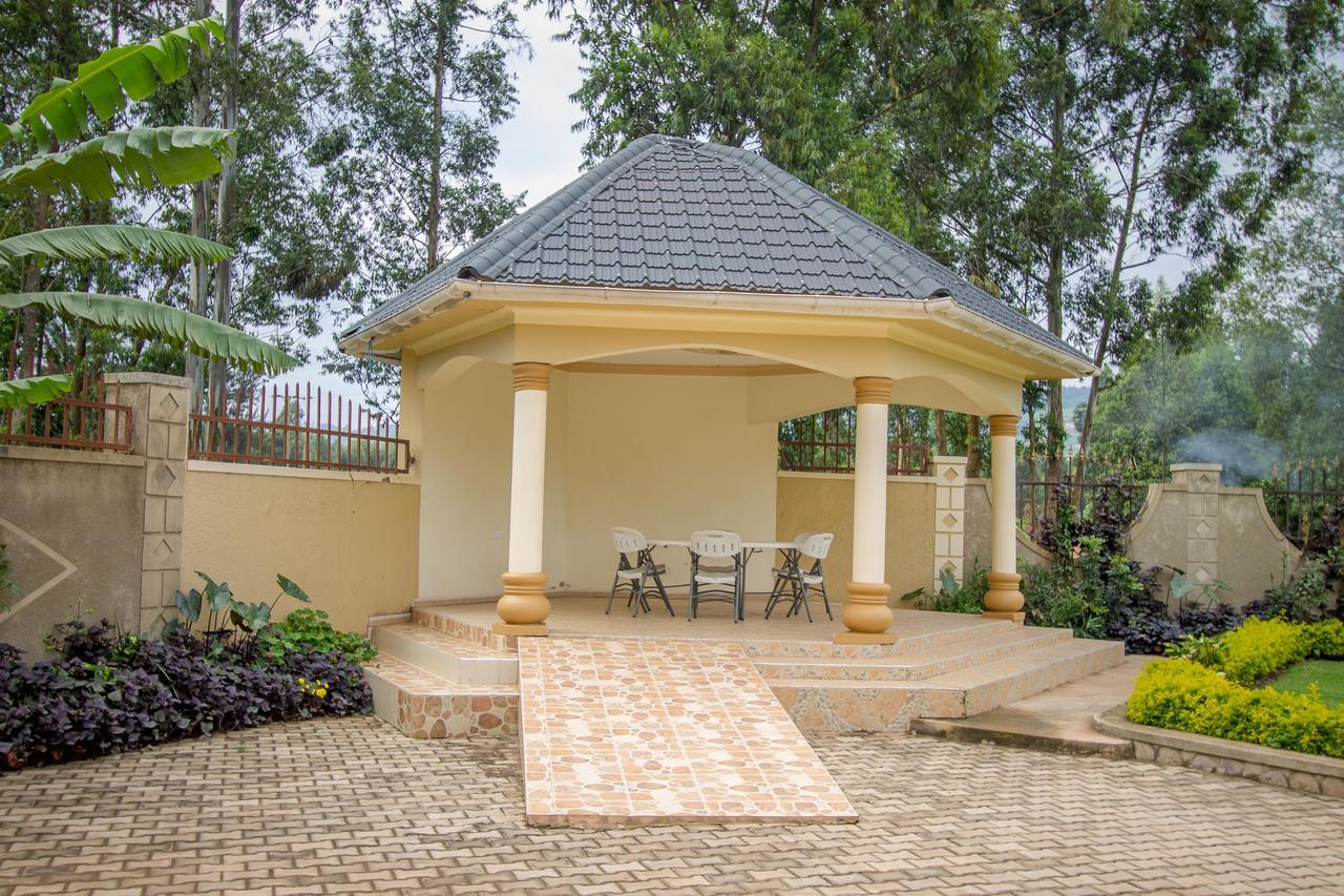Heras Country Resort Kabale Ngoại thất bức ảnh
