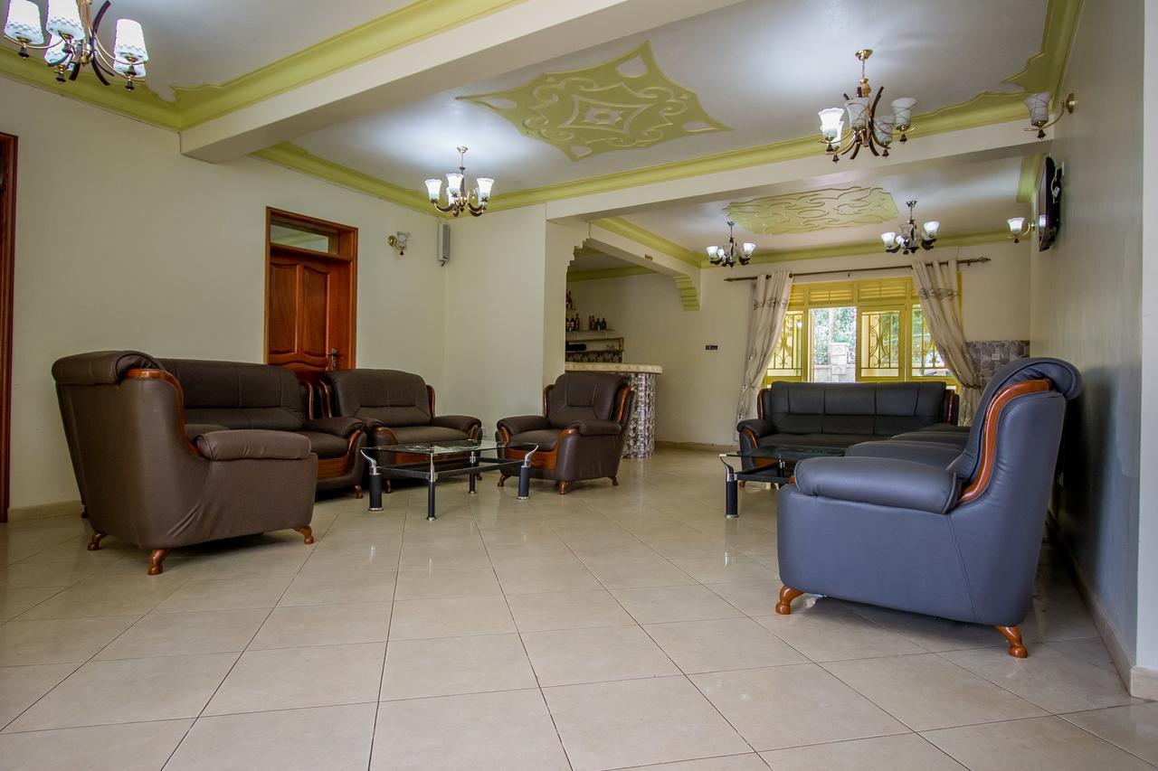 Heras Country Resort Kabale Ngoại thất bức ảnh